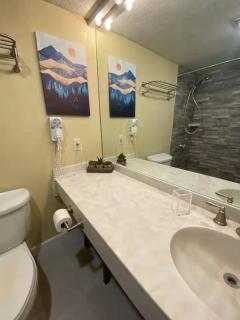 Lakeview Winni Condo with Kitchenette Weirs Beach - Laconia - 2