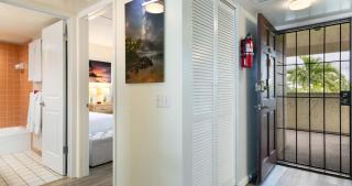 Oceanfront Condo 117 in Kailua-Kona - Kailua-Kona - 3