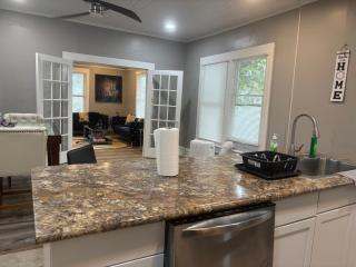 Downtown Delight - Waycross - 8
