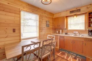 1 Mi to Greers Ferry Lake Cabin with Pool Access - - 3