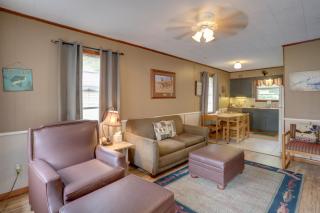 Outdoor Entertainment Areas Greers Ferry Cottage! - - 8