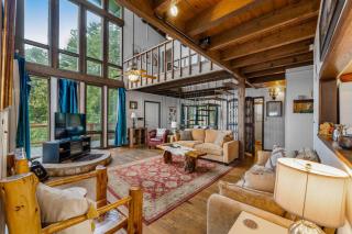 Mountain Retreat Ruby's Roost House - 9