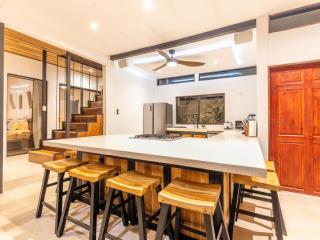 7BR Villa with Pool, Cold Plunge, and Prime Location - Playa Santa Teresa - 6