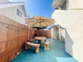 Free Parking! Beach & Eats Await! - San Diego - 4
