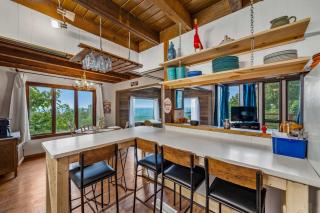 Mountain Retreat Ruby's Roost Home & Loft - 3