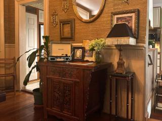 Camellia Room_Victorian_with Private Bathroom - Savannah - 3