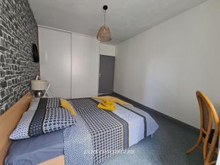 Dors Fée Duplex avec Toit-Terrasse et Salle de Jeux - Centre Bourg à 4 min du Puy duFou - 1