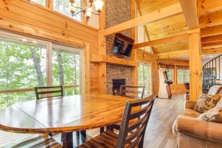 Waynesville Romantic Hideaway with Private Hot Tub - Waynesville - 5