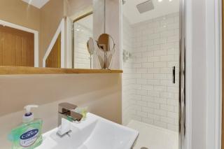 1 Bed - Bantham by Pureserviced - Plymouth - 8