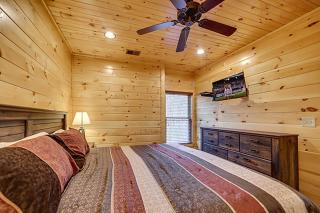 A View For Two by Venture Smoky Mountains - 3