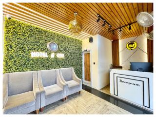 HOTEL THE A 1 STAY Near Sea Beach - Fully Air Conditioning Luxuary Room-Resturant-Lift & Parking Facilities - Luxuary Hotel In PUri - Puri - 1