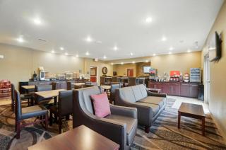 Cobblestone Hotel & Suites - Russells Point at Indian Lake - Russells Point - 9