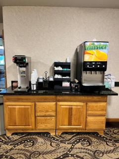 Serena Inn & Suites - 1