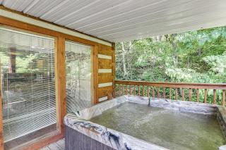 Black Bear Hideaway by Venture Smoky Mountains - Sevierville - 8