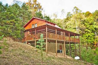 Black Bear Hideaway by Venture Smoky Mountains - Sevierville - 5