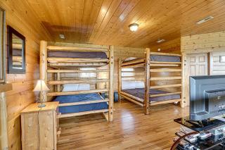 Bluebirds Over the Smokies by Venture Smoky Mountains - Sevierville - 1