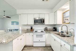 King's Castle - Bay & Beach View - Freeport - 1