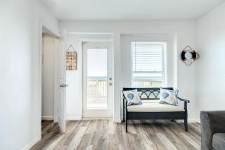 Pelican Place - Beach Front - Surfside Beach - 8