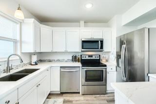 Pelican Place - Beach Front - Surfside Beach - 3