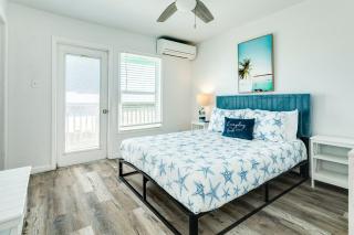 Pelican Place - Beach Front - Surfside Beach - 1