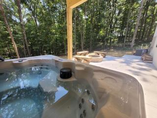 The Quana - Hot tub, fire pit, and Huge Entertainment Area - Logan - 9