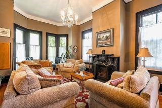 Parlor Room_Victorian_Private Entrance, Bathroom - Savannah - 5