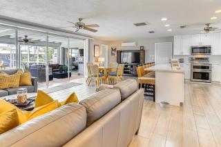 Private Pool and Canal Access Cape Coral Home! - Cape Coral - 6
