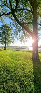 Lakeside Home 200m to Vänern - 3BR & Patio - Otterbäcken - 1