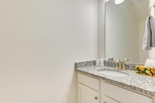 4 Mi to Santa Rosa Golf and Beach Club Modern Home - 4