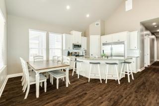 Lei Flower - Private Beach Access - Pet Friendly - Freeport - 4