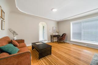 Comfort House in Kerrisdale, Private and Shared Rooms - Vancouver - 5