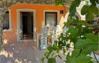 Lovely Apartment In Mala Slatina - 9