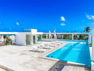 STUDIOS and SUITES Ducassi ROOFTOP POOL HOTEL - BEACH CLUB & SPA - 9