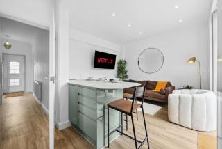 Byron House - Burton upon Trent - 8