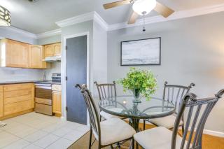 Steps to Shore Cozy Condo in Fort Myers Beach! - Fort Myers Beach - 3