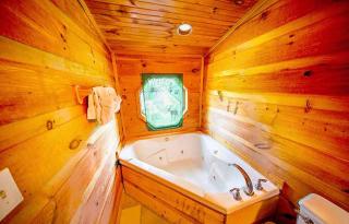 Dollys Hideaway by Venture Smoky Mountains - Pigeon Forge - 4