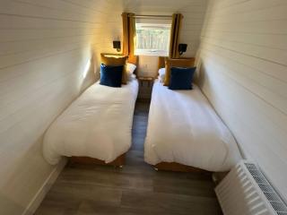 Rosevalley luxury glamping pheasant pod - 3