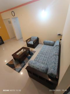 Comfy 2BHK Pool facing Full Aircon Apt in Candolim - 5