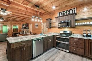 Flowing Waters Lodge by Venture Smoky Mountains - 8