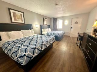 Red Carpet Inn Norwalk - Norwalk - 3