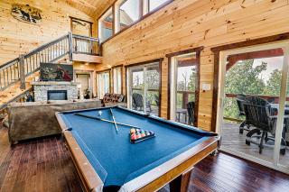 Four Seasons View by Venture Smoky Mountains - 4