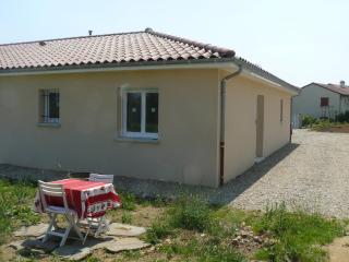 Petit appartement plein pied 2 pers AVEC TERRAIN proche Aurillac - Ytrac - 9