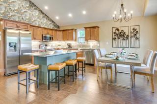 Walk to Dtwn Waynesville Home with Deck! - Waynesville - 9