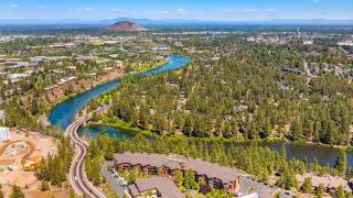 Snowcap Escape at Mount Bachelor Village Resort with Pool and Hot Tub - 9