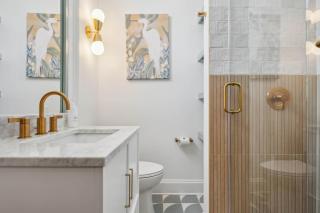 Beautiful Renovated Apartment One Block from King - Charleston - 3
