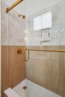 Beautiful Renovated Apartment One Block from King - Charleston - 1