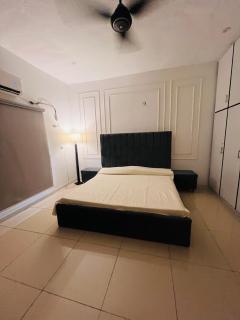 Furnished Comfy House - Faisalabad - 7