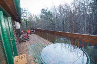 Hideaway Cabin by Venture Smoky Mountains - 2