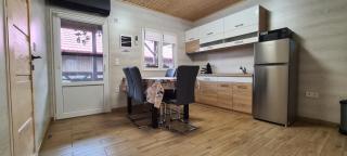 Betyár Apartmanházak Tiszafüred - Tiszafüred - 6