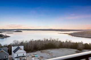 Ozark Views at Majestic - Perched on the Hills - Branson - 8